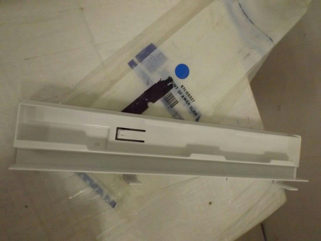 MAYTAG AMANA REFRIGERATOR 67005327 MOUNT DRAWER SLIDE NEW MAYTAG AMANA REFRIGERATOR 67005327 MOUNT DRAWER SLIDE NEW